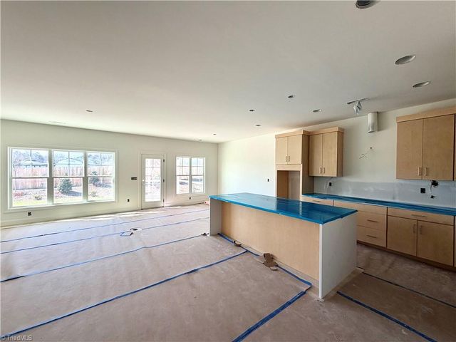 4246 Quartersaw Lane, Clemmons, NC 27012