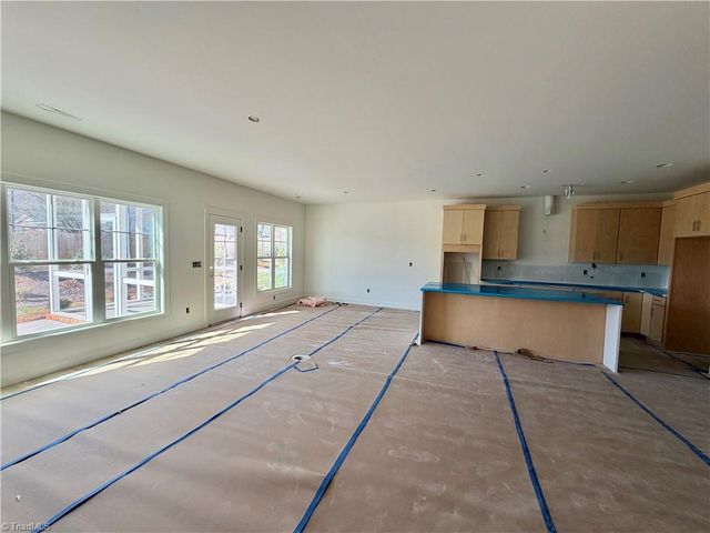 4246 Quartersaw Lane, Clemmons, NC 27012