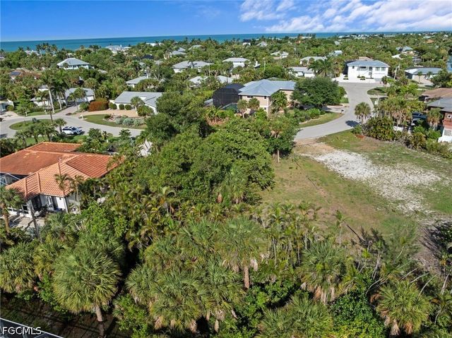 564 Chert CT, Sanibel, FL 33957