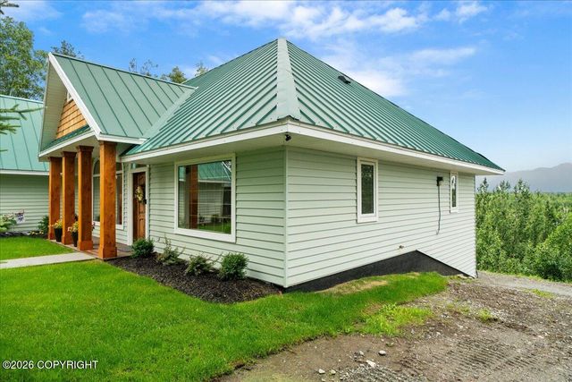 3002 E Long Beach Circle, Wasilla, AK 99654