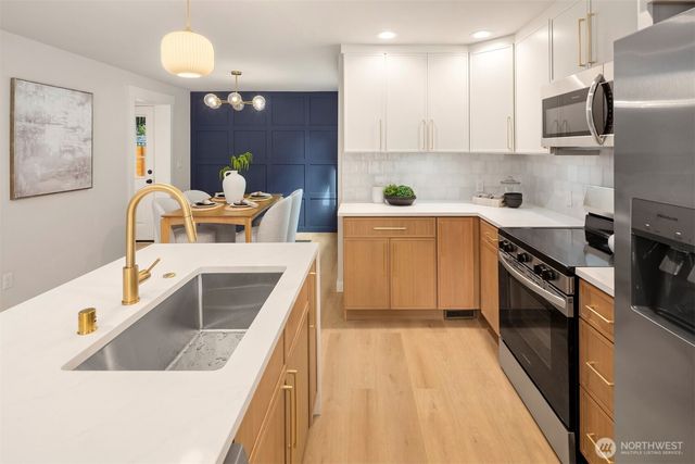 11026 Evanston Avenue N, Seattle, WA 98133