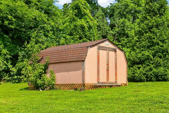 2305 Clara Mathis Rd, Spring Hill, TN 37174