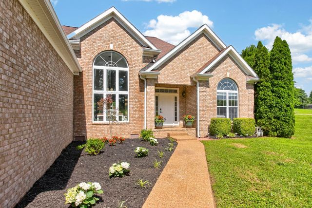 2305 Clara Mathis Rd, Spring Hill, TN 37174