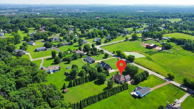 2305 Clara Mathis Rd, Spring Hill, TN 37174