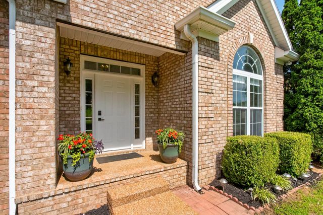 2305 Clara Mathis Rd, Spring Hill, TN 37174