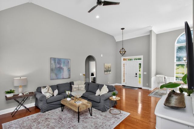 2305 Clara Mathis Rd, Spring Hill, TN 37174