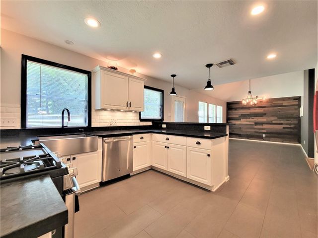 5303 Hill Timbers Drive, Humble, TX 77346