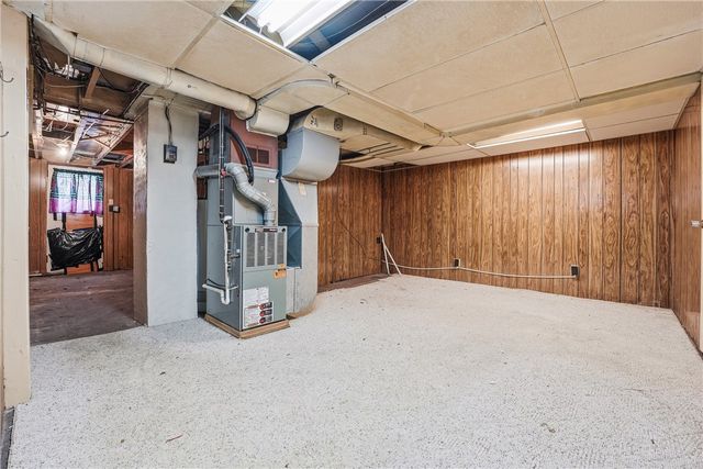 711 Hiland Ave, Coraopolis, PA 15108