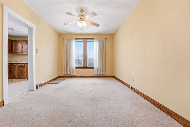 711 Hiland Ave, Coraopolis, PA 15108