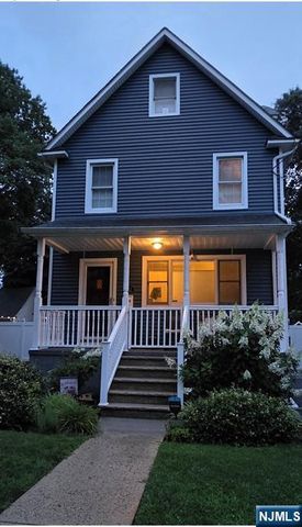 111 Cresskill Avenue, Dumont, NJ 07628