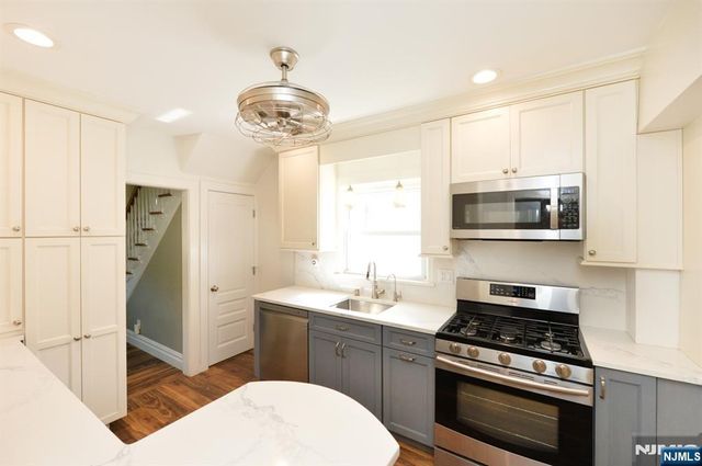 111 Cresskill Avenue, Dumont, NJ 07628