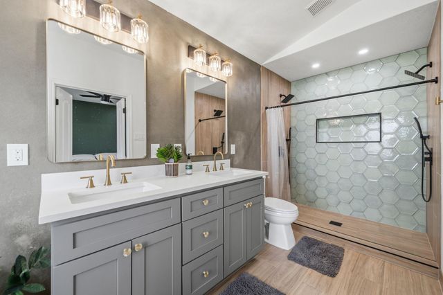 9400 Lightwood LOOP, Austin, TX 78748
