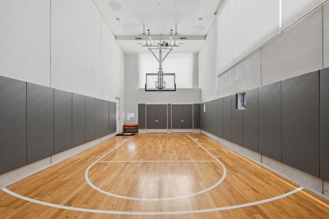 1445 W Lill Avenue, Chicago, IL 60614