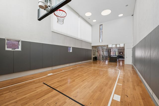 1445 W Lill Avenue, Chicago, IL 60614