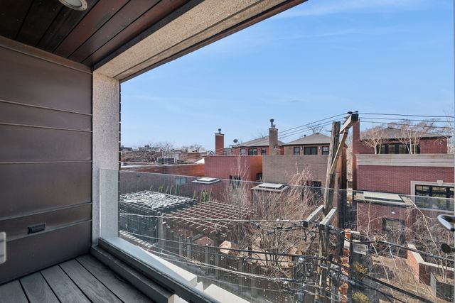 1445 W Lill Avenue, Chicago, IL 60614