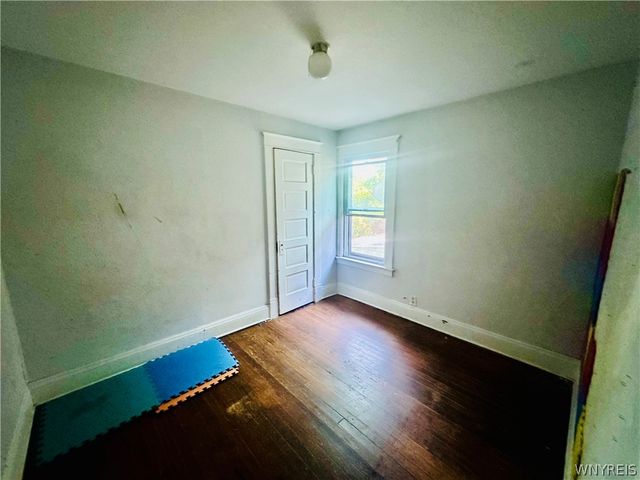 1859 Niagara Avenue, Niagara Falls, NY 14305