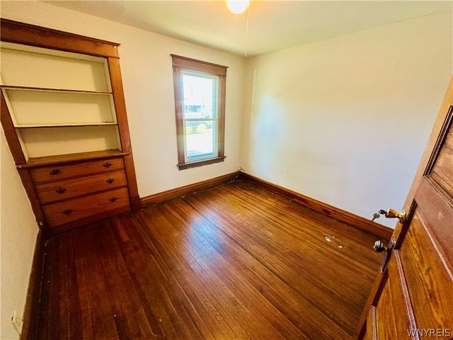 1859 Niagara Avenue, Niagara Falls, NY 14305