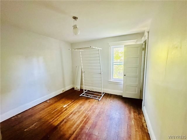 1859 Niagara Avenue, Niagara Falls, NY 14305