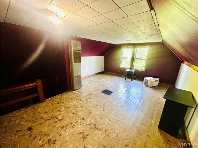 1859 Niagara Avenue, Niagara Falls, NY 14305