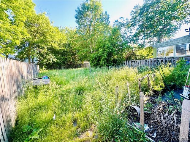 1859 Niagara Avenue, Niagara Falls, NY 14305