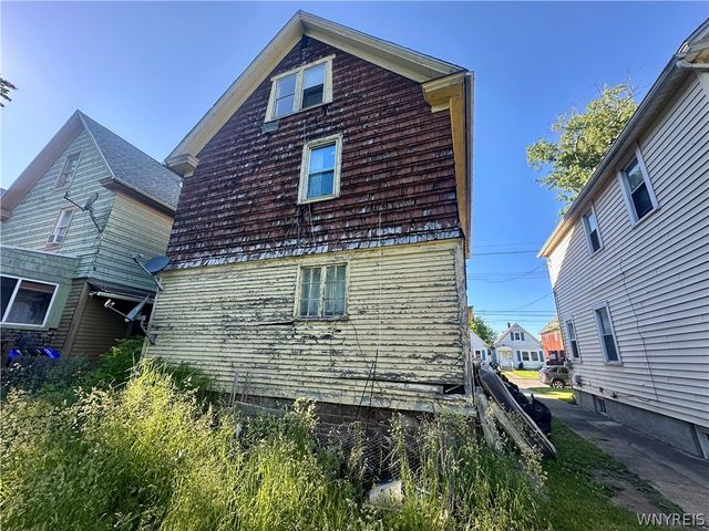 1859 Niagara Avenue, Niagara Falls, NY 14305