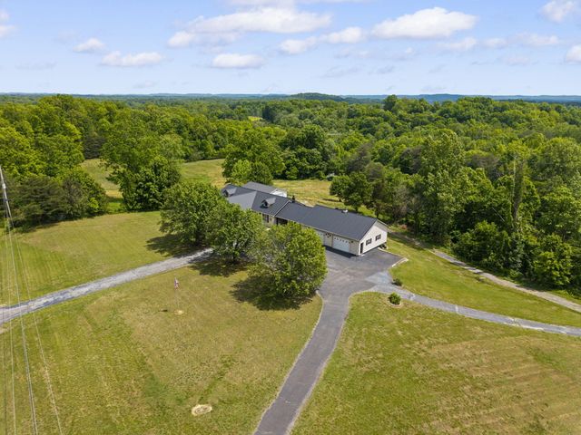 11279 Kentucky 196, Nancy, KY 42544