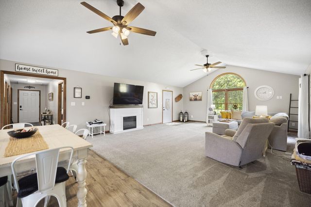 11279 Kentucky 196, Nancy, KY 42544
