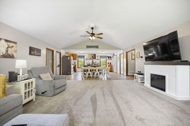 11279 Kentucky 196, Nancy, KY 42544