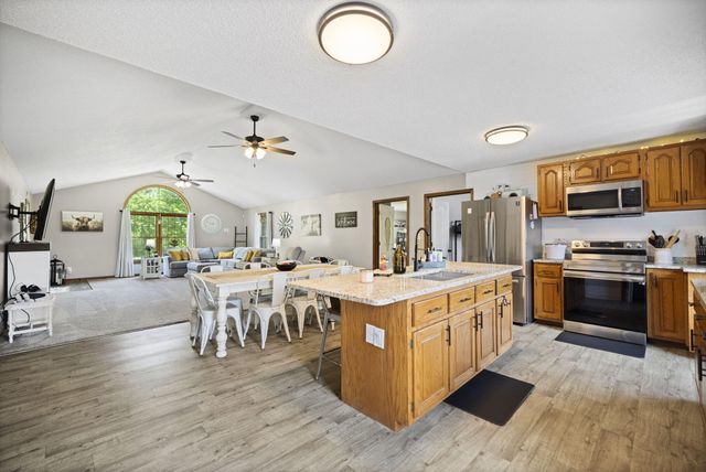 11279 Kentucky 196, Nancy, KY 42544