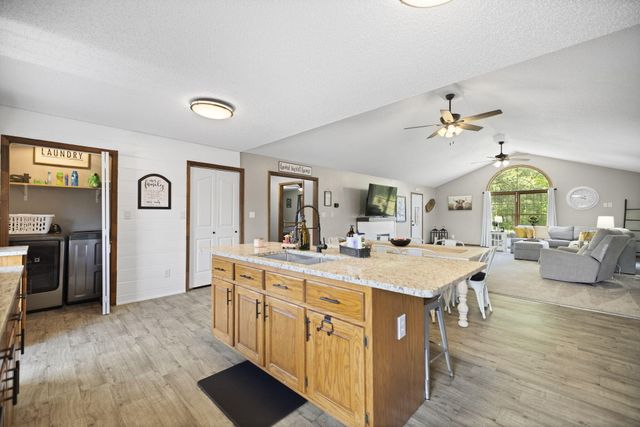 11279 Kentucky 196, Nancy, KY 42544
