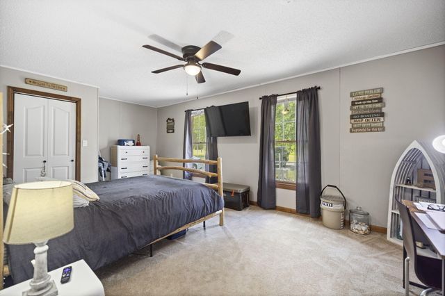 11279 Kentucky 196, Nancy, KY 42544