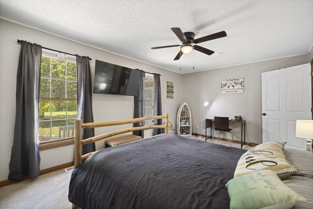 11279 Kentucky 196, Nancy, KY 42544