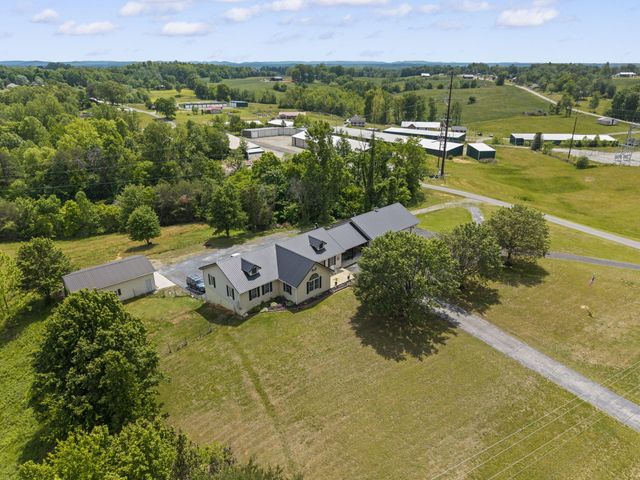 11279 Kentucky 196, Nancy, KY 42544