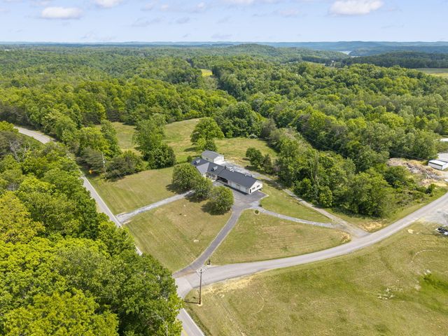 11279 Kentucky 196, Nancy, KY 42544
