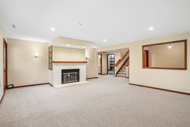 1585 Matterhorn Drive NE, Cedar Rapids, IA 52402