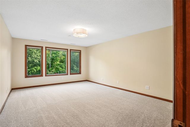 1585 Matterhorn Drive NE, Cedar Rapids, IA 52402