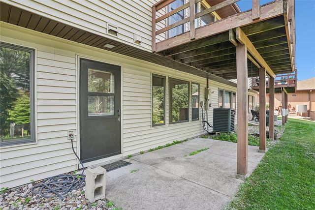 1585 Matterhorn Drive NE, Cedar Rapids, IA 52402