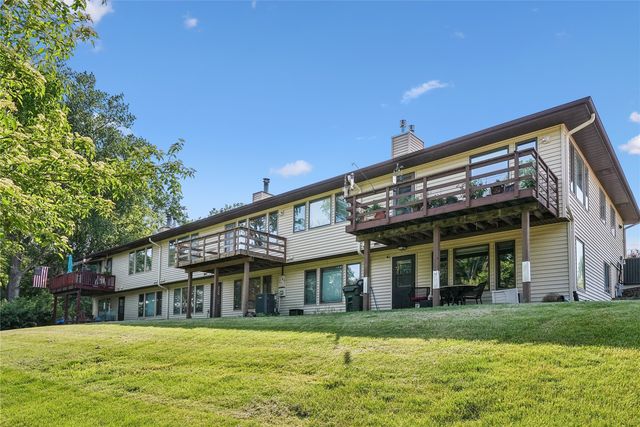 1585 Matterhorn Drive NE, Cedar Rapids, IA 52402