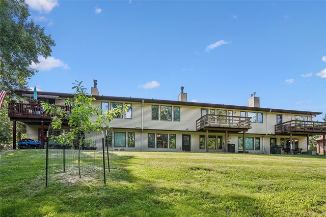 1585 Matterhorn Drive NE, Cedar Rapids, IA 52402