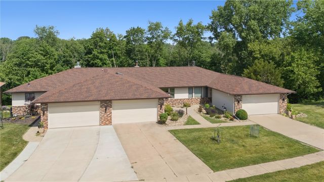 1585 Matterhorn Drive NE, Cedar Rapids, IA 52402