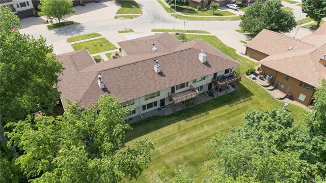 1585 Matterhorn Drive NE, Cedar Rapids, IA 52402