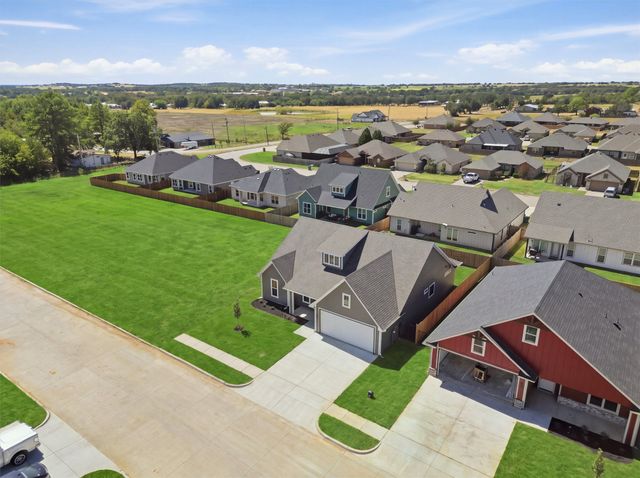 808 Lavender Court, Tolar, TX 76476