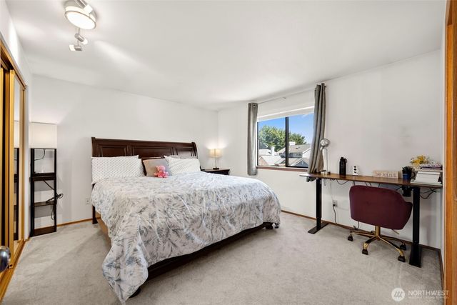 28046 121st Avenue SE, Kent, WA 98030