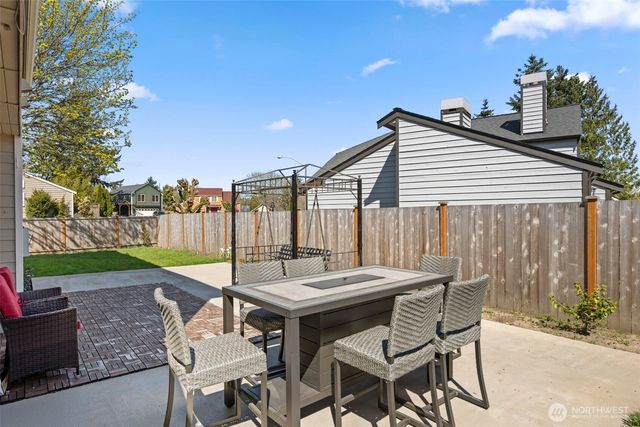 28046 121st Avenue SE, Kent, WA 98030