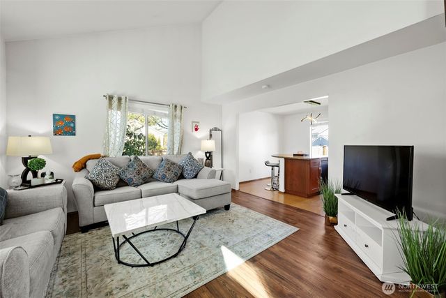 28046 121st Avenue SE, Kent, WA 98030