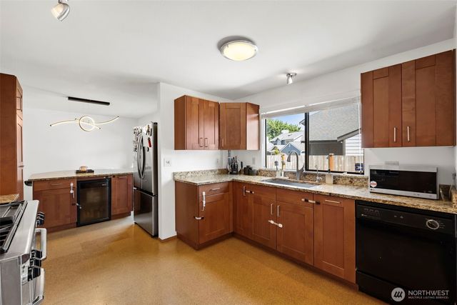 28046 121st Avenue SE, Kent, WA 98030