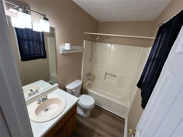 1050 Green Valley Drive, Conyers, GA 30012