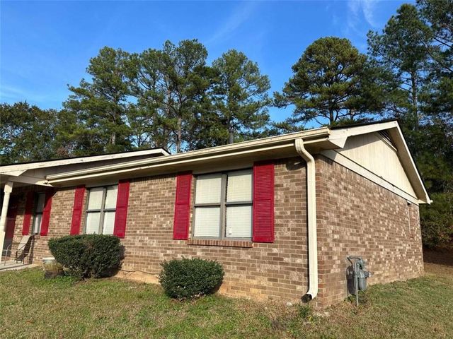 1050 Green Valley Drive, Conyers, GA 30012