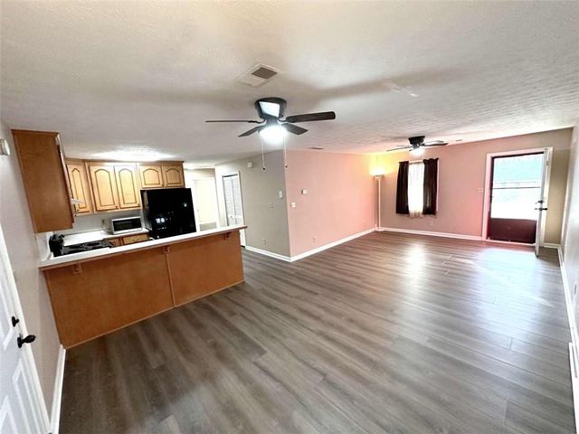 1050 Green Valley Drive, Conyers, GA 30012