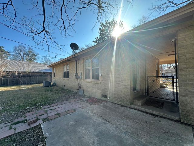 603 Walnut Street, Crossett, AR 71635